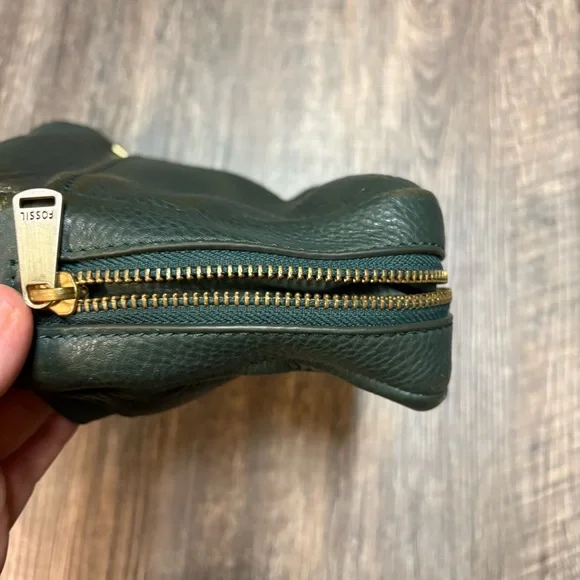 Fossil Leather Crossbody Purse - forest green leather, gold hardware. - Picture 8 of 14